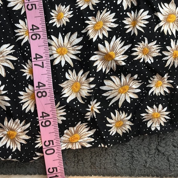 Sugar Lips daisy print jumpsuit - Picture 12 of 12